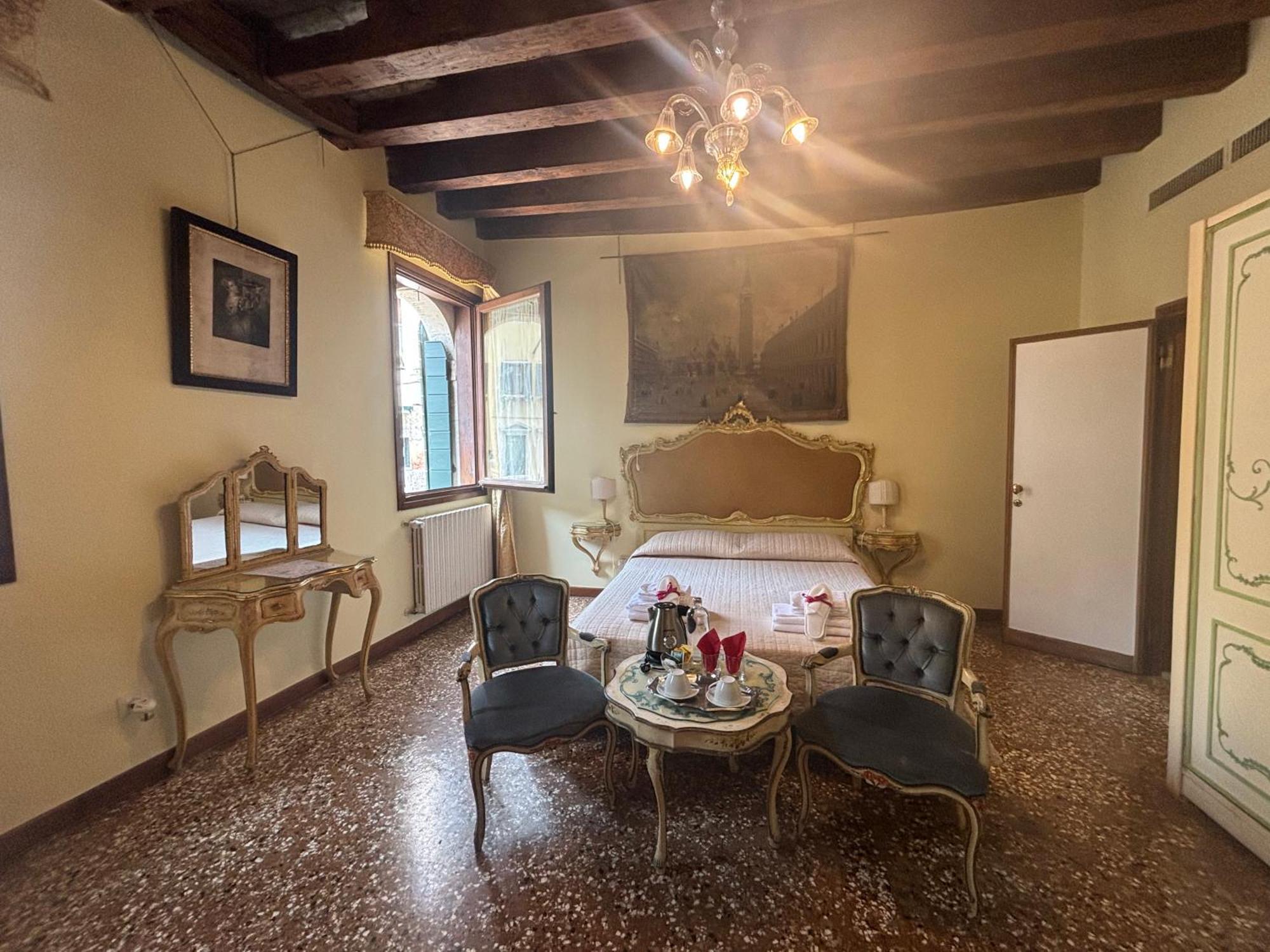 Luxury San Firmino Canal View